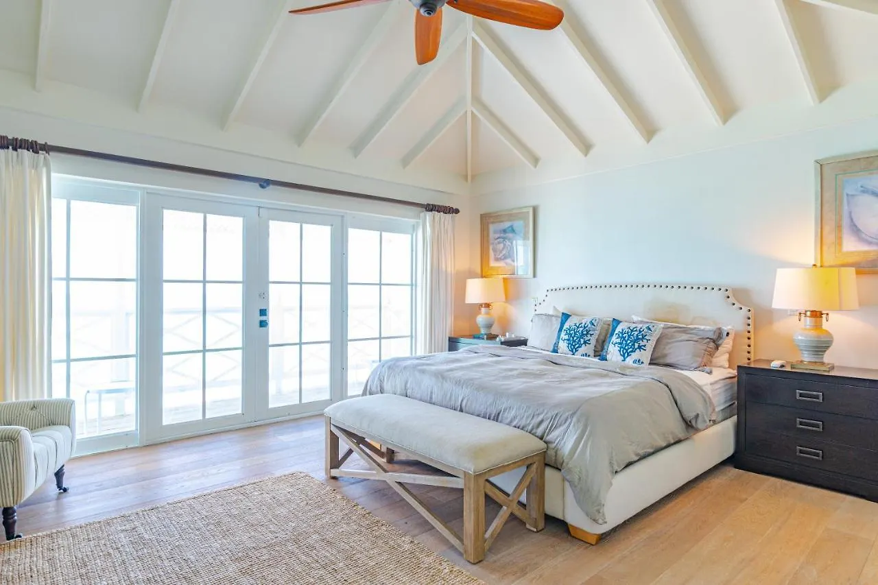 Caprice 8 - Luxury Townhouse In Gated Community - Pool, Oceanfront Villa Nassau