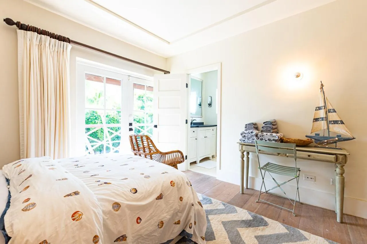 Caprice 8 - Luxury Townhouse In Gated Community - Pool, Oceanfront Villa Nassau Bahamas