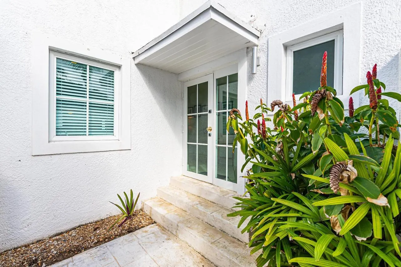 Caprice 8 - Luxury Townhouse In Gated Community - Pool, Oceanfront Villa Nassau 0*,