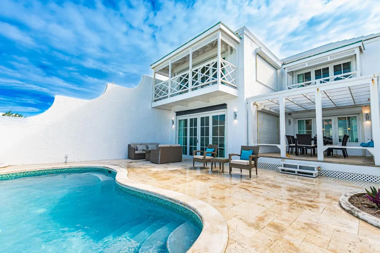 Caprice 8 - Luxury Townhouse In Gated Community - Pool, Oceanfront Villa Nassau 0*,  Bahamas