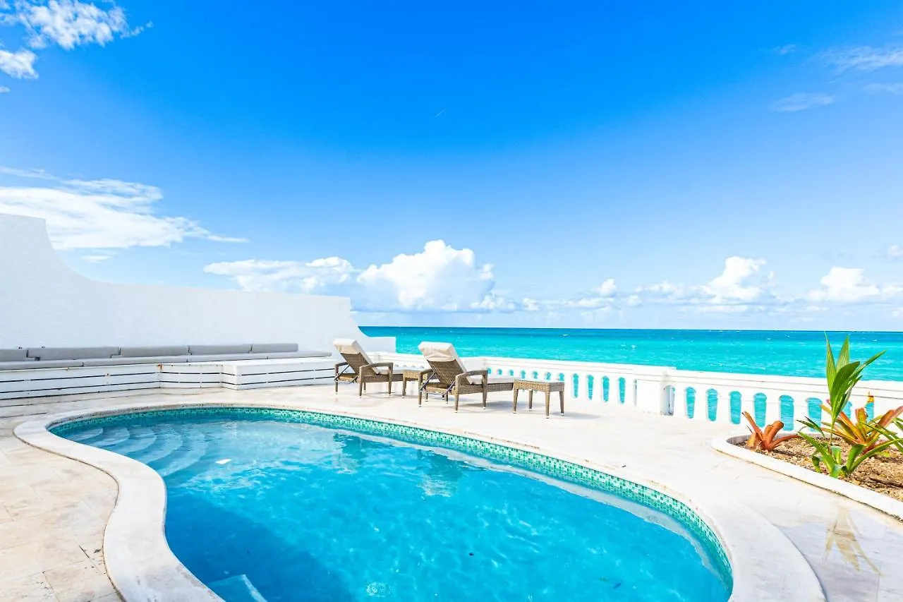Caprice 8 - Luxury Townhouse In Gated Community - Pool, Oceanfront Villa Nassau